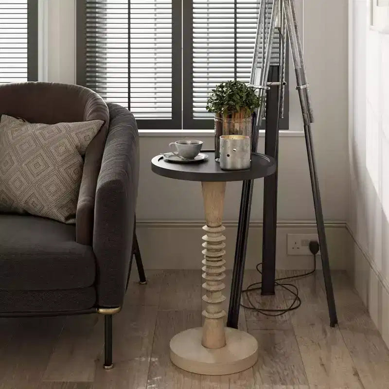 Table d'appoint à piédestal avec plateau pour boissons, lampes ou plantes, style ferme et rustique pour salon ou chambre à coucher, plateau noir sur cadre blanc