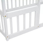 Lit au sol en forme de maison en bois double avec clôture et garde-corps blanc