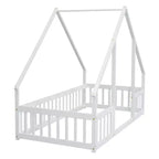 Lit au sol en forme de maison en bois double avec clôture et garde-corps blanc