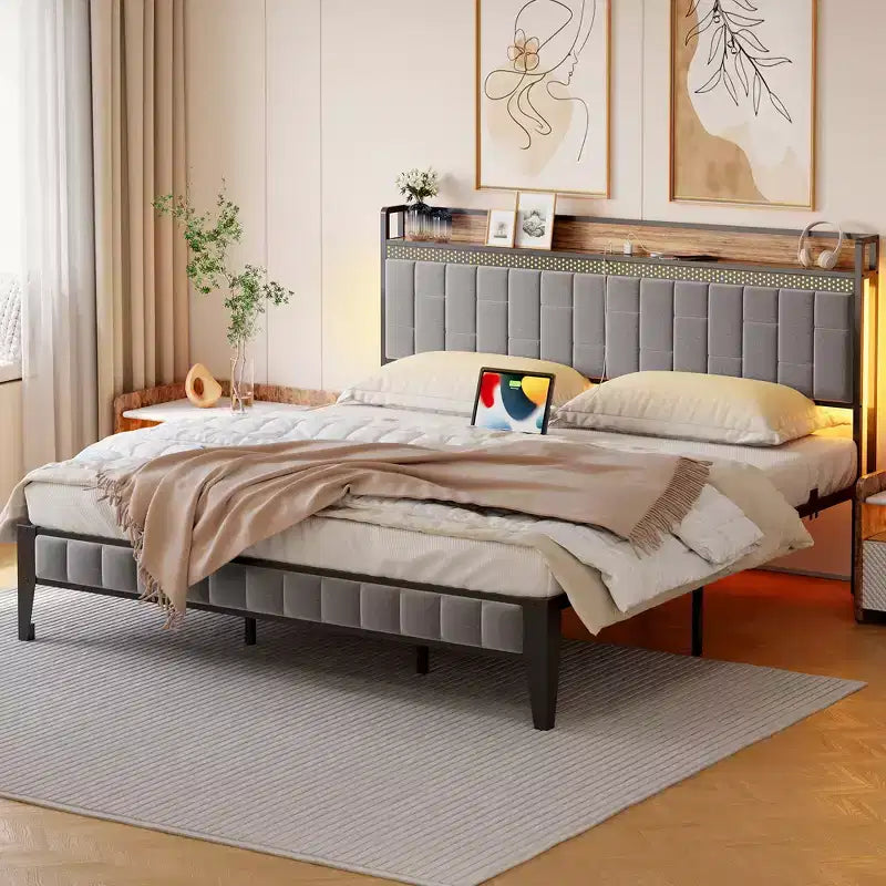 Cadre de lit avec tête de lit de rangement, cadre de lit plateforme LED avec station de recharge, pas besoin de sommier tapissier, assemblage facile, gris