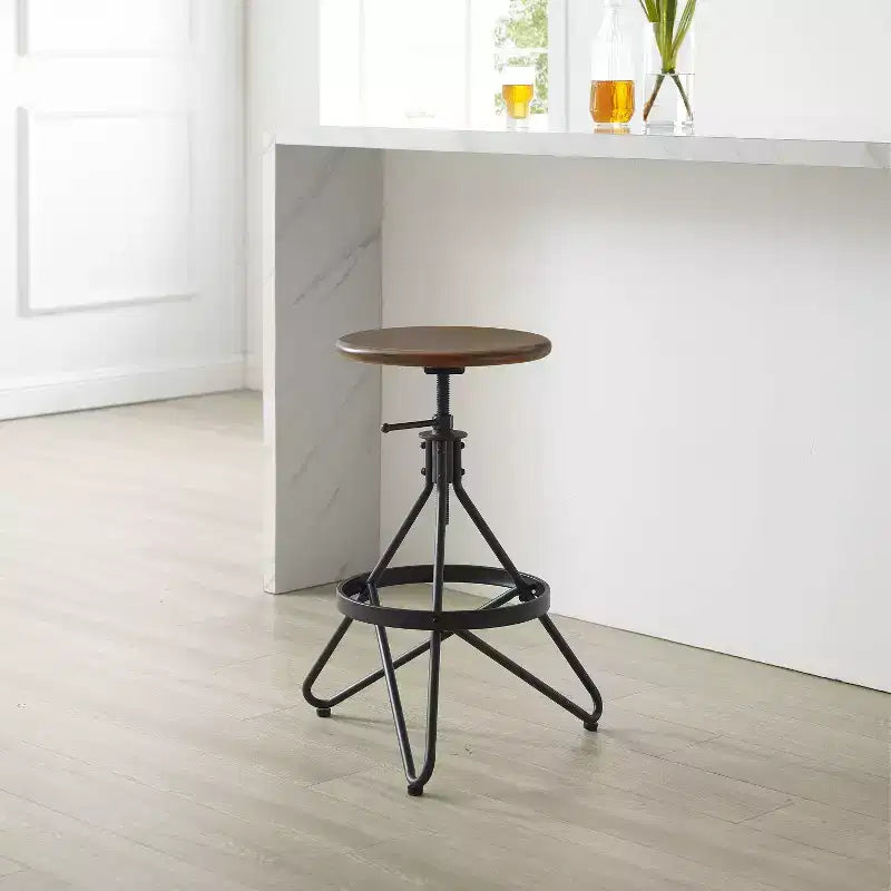 Tabouret de bar pivotant réglable en hauteur, brun/noir mat, structure en acier, style industriel-ferme, repose-pieds